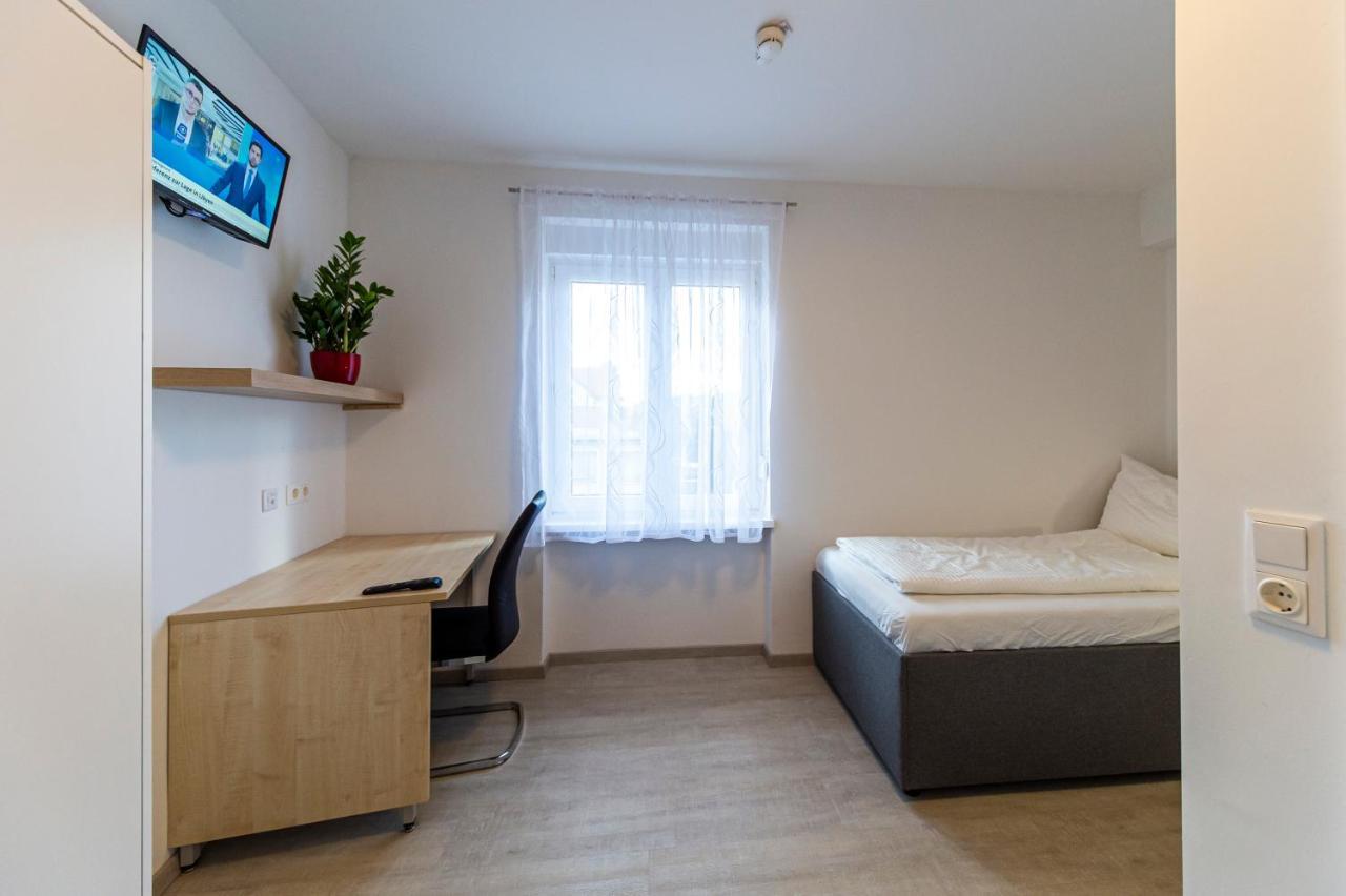 Zeltweg-Rooms Ngoại thất bức ảnh