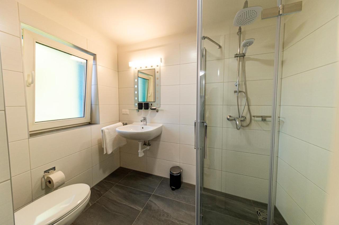 Zeltweg-Rooms Ngoại thất bức ảnh